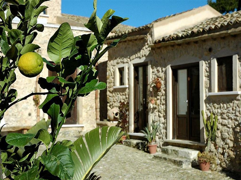 Agriturismo Baglio San Nicola Naro Экстерьер фото